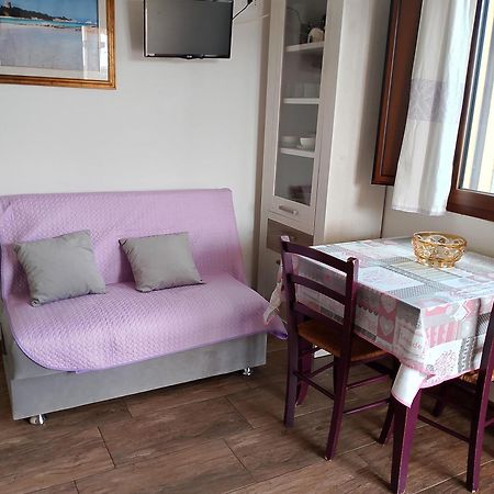 Agriturismo Gli Olivastri, Appartamento La Rosa Dei Venti Con Piscina E Solarium , Vista Mare ,Climatizzatore ,Wifi Aglientu Eksteriør billede